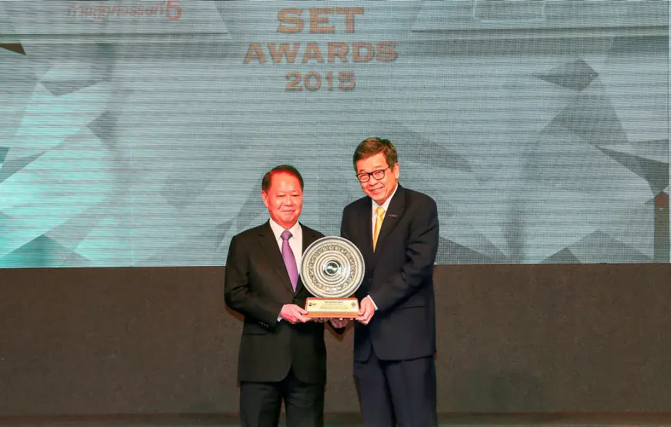 PTTEP receives Best Investor Relations Awards from SET