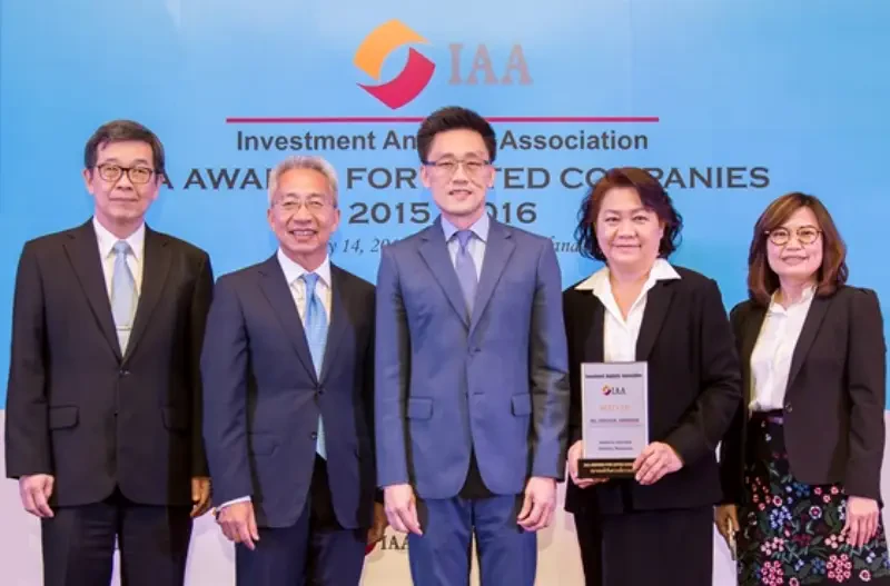 PTTEP receives Best CFO Award from the Investment Analysts Association