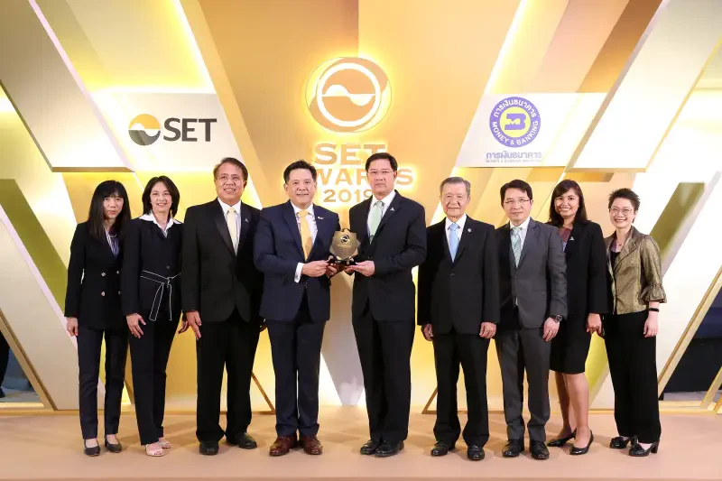 PTTEP honored with two awards from SET Awards 2019