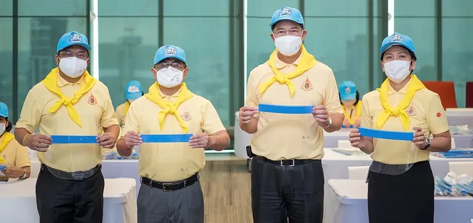 PTTEP donates protective face shields for institutions
